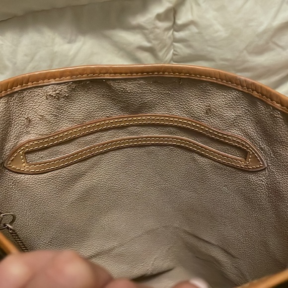 Louis Vuitton Bucket GM - Picture 9 of 10